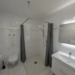 Turmhotel Alojamento de Acomodação e Pequeno-almoço 4*